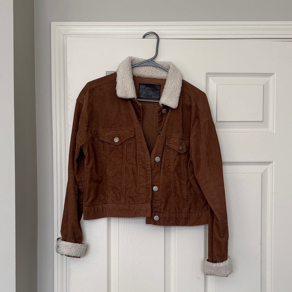 Refuge Brown cropped denim Jacket with fuzzy Collar